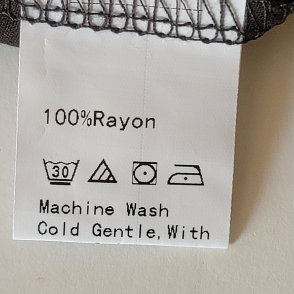 Cinnie Geometric-contrast Top. Size XL - Picture 7 of 8